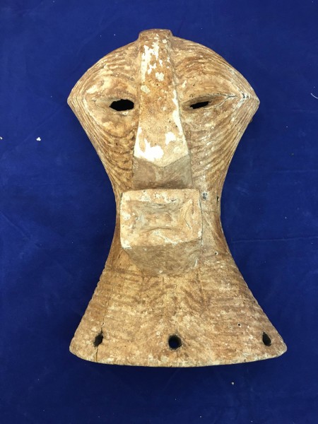 Hourglass-Shaped Kifwebe Mask Luba culture 20th century Wood and pigment, L. 15 cm x W. 9 cm x H. 25 cm Mace collection #TM-046