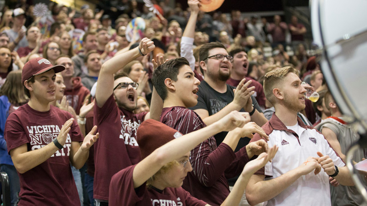 Student fans at JQH Arena