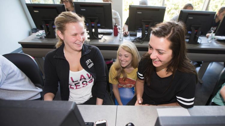Students at a computer lab