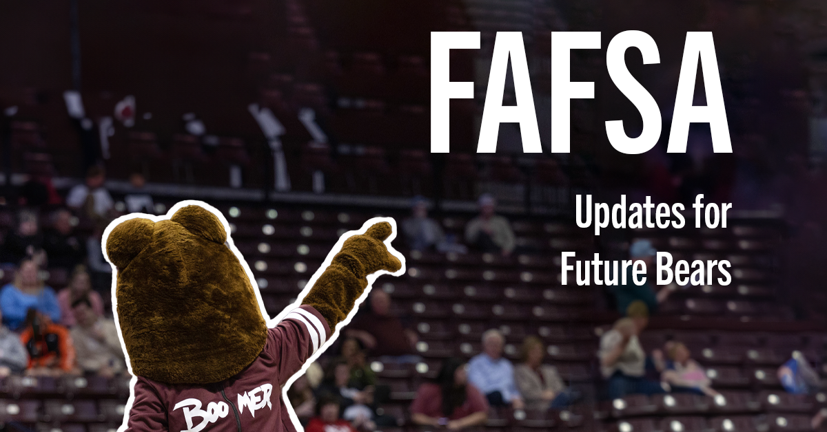 Boomer points to text that reads "FAFSA updates for future students"