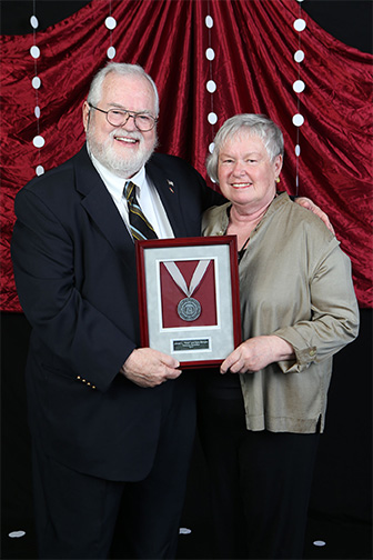 James L. “Pete” and Sara Morgan, 2014 Platinum Level Medallion Honorees