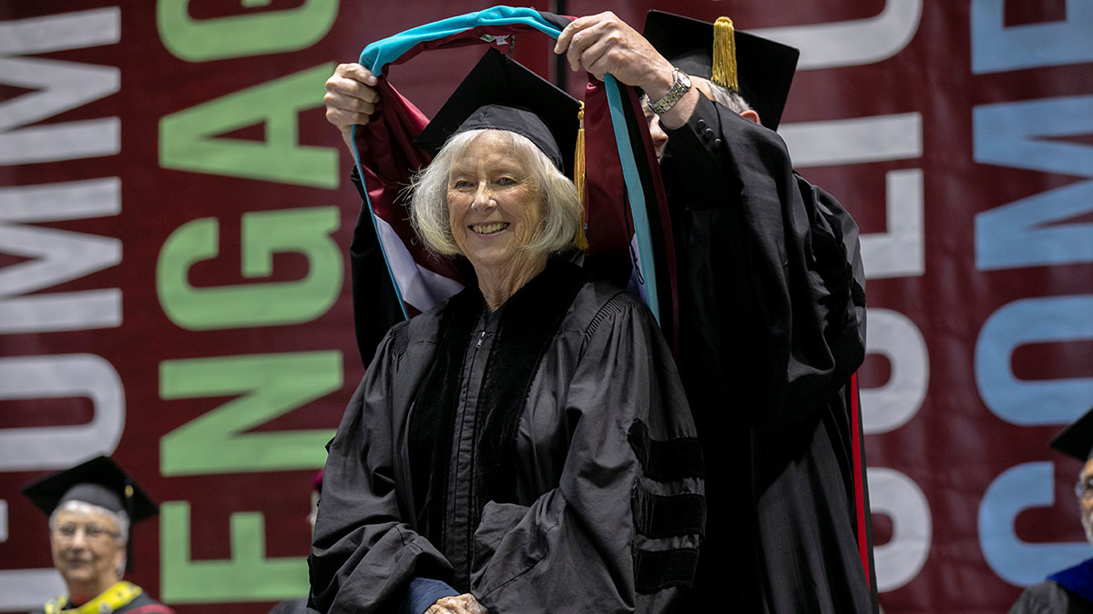Roseann Bentley receiving the honorary doctorate at May 2018 commencement.