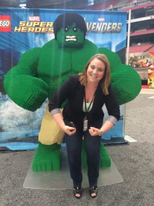 photo of Katie posing with statue of Hulk