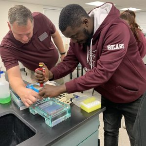 Biomedical Sciences students engage in hands-on AHEC workshop