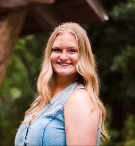 Kaylee Williams headshot.
