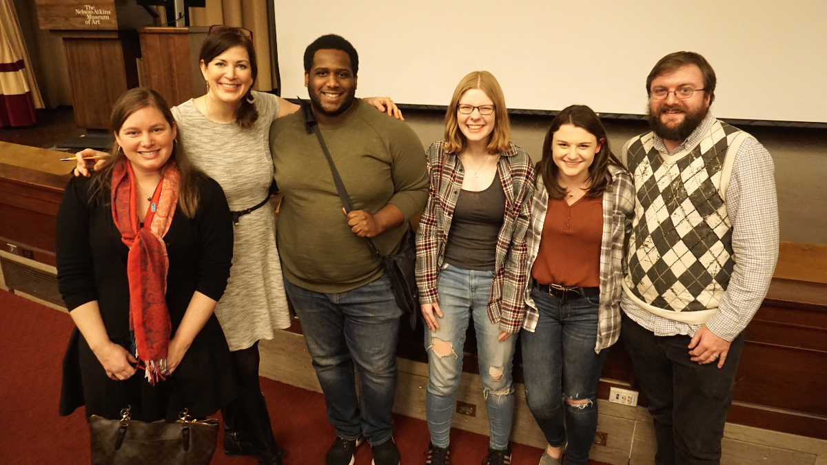 Troche poses with Dr. Kathlyn Cooney students in 2019 Nelson Atkins event.