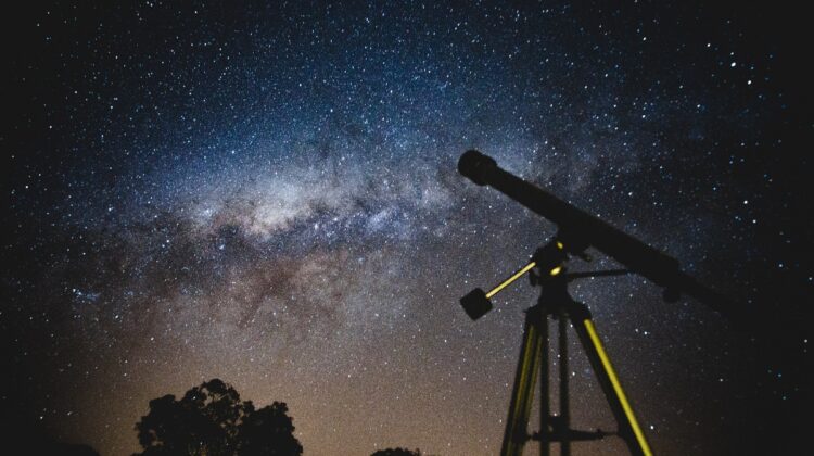 Image of night sky and telescope courtesy of Pexels.