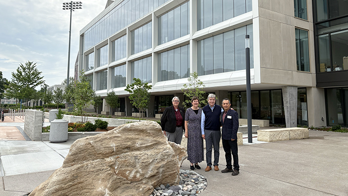 Former U.S. Senator Roy Blunt outside Blunt Hall with leaders from the College of Natural and Applied Sciences